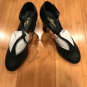 So Danca Bloch Women’s Splitflex Character Shoes